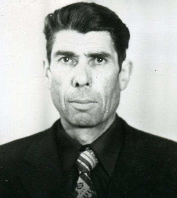 azanov.jpg
